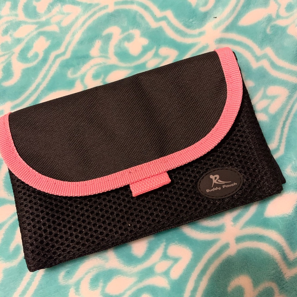 Magnetic BUDDY POUCH